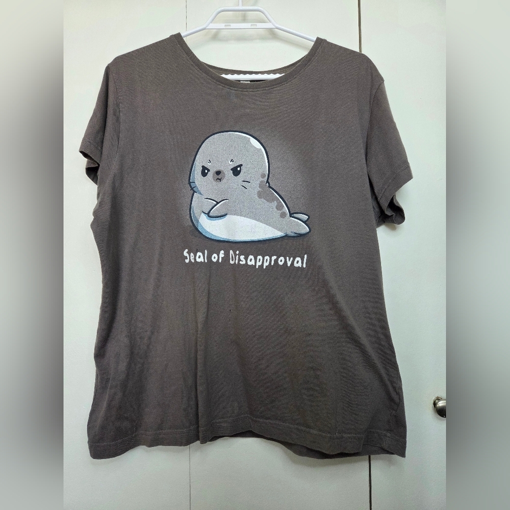 🌷Teeturtle Women's XL "Seal of Disapproval" Charcoal Graphic Crewneck Tee